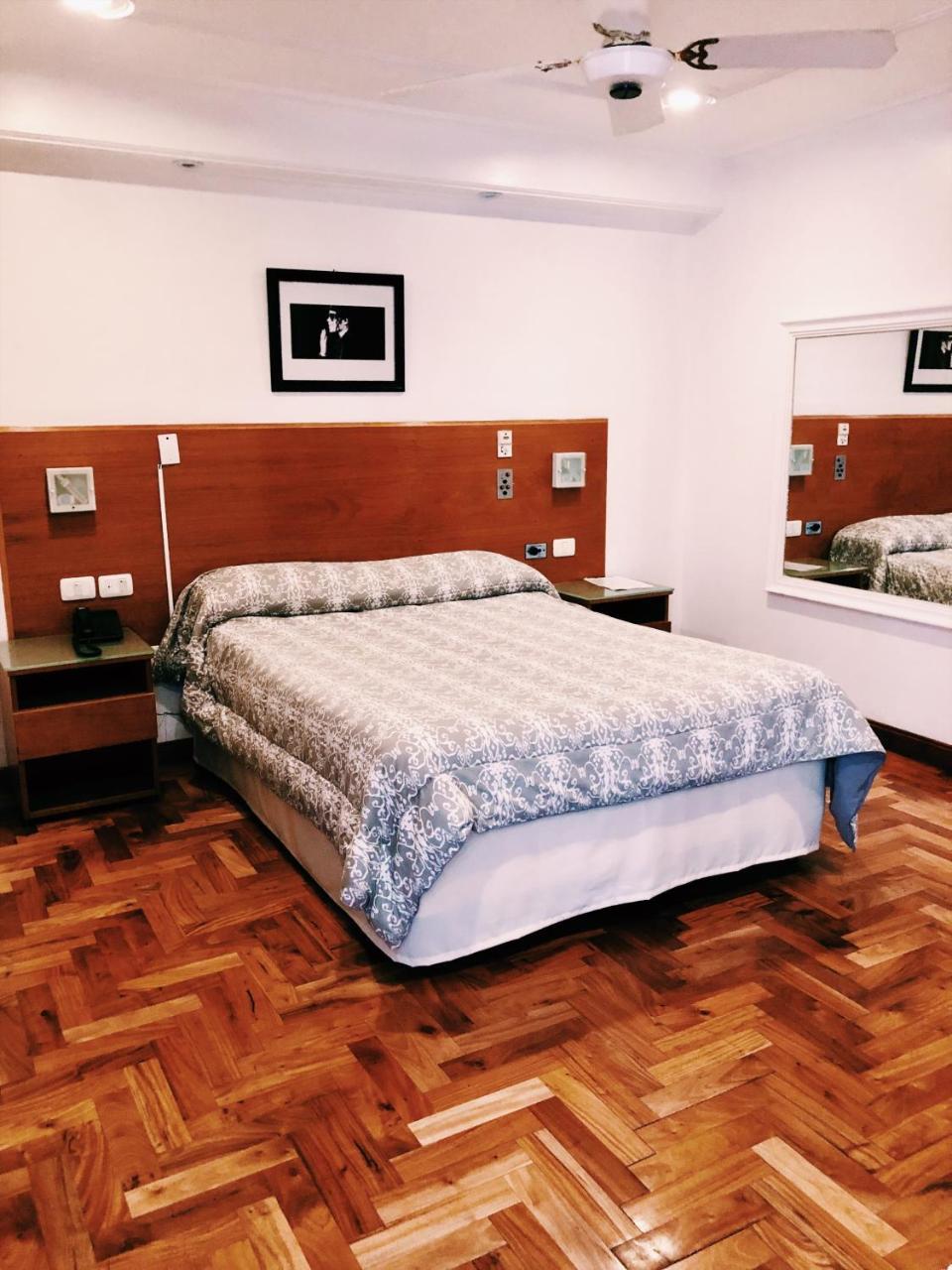 Hotel Petit Кордова Экстерьер фото